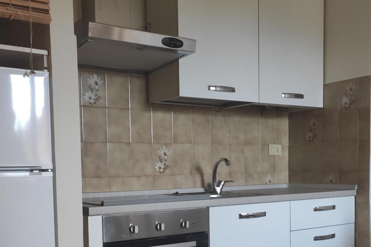 Bilocale zona ben servita Pisa Esterno foto
